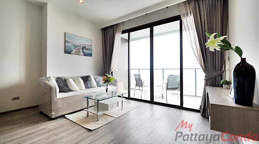 Aeras Beachfront Jomtien Condo For Sale - AERAS06