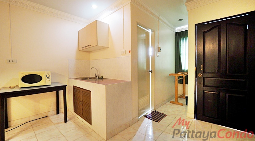 Commercial Shophouse For Sale Central Pattaya - CCP0001