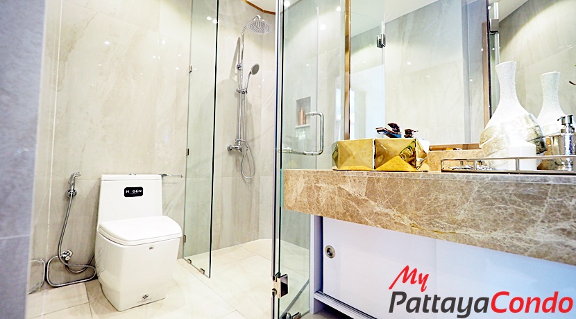 Copacabana Beach Jomtien Condo For Sale - COPAC05