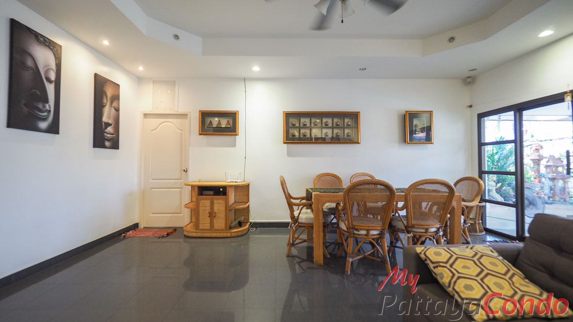 Ekmongkol Village 1 Pattaya For Sale - HEEMK01