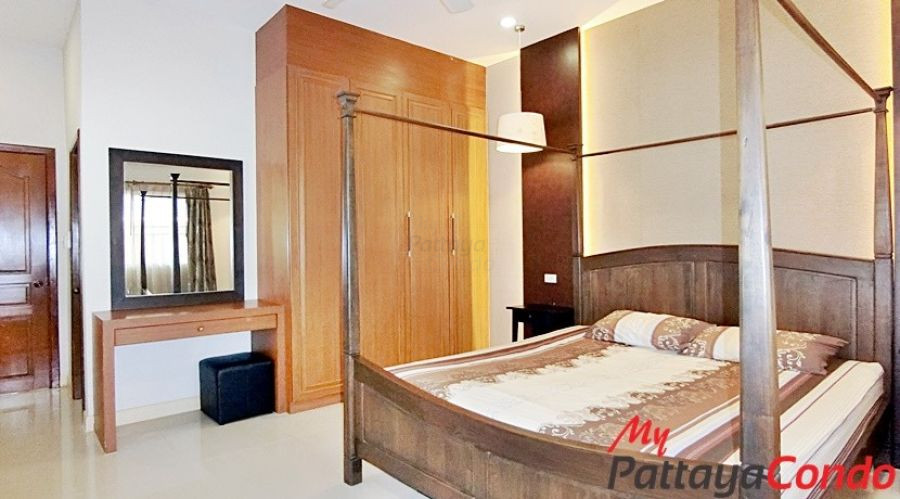 Impress House Village East Pattaya House For Sale - HEIS01-8