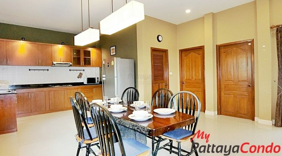 Impress House Village East Pattaya House For Sale - HEIS01