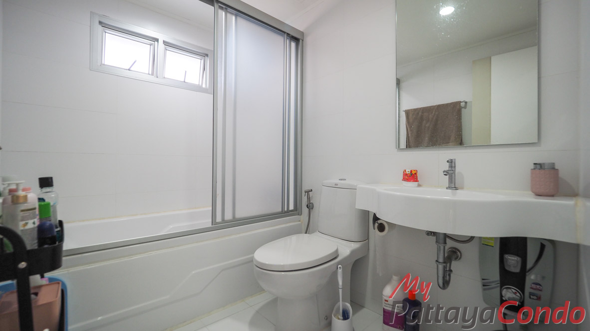 Lumpini Park Beach Jomtien Condo For Sale - LPN17