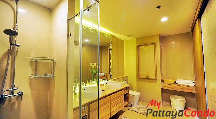 Riviera Wong Amat Condo For Sale - RW22-18