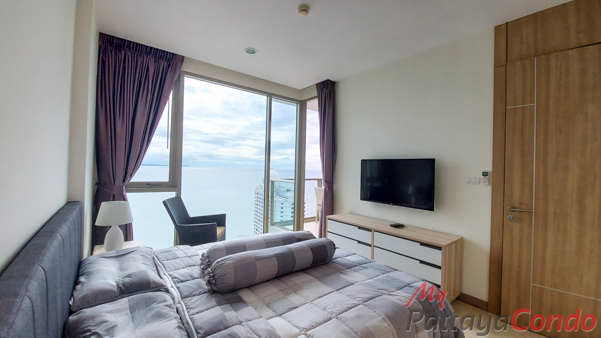 Riviera Wong Amat Condo For Sale - RW38