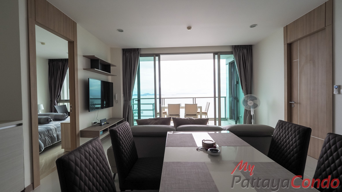 Riviera Wong Amat Condo For Sale - RW38-2