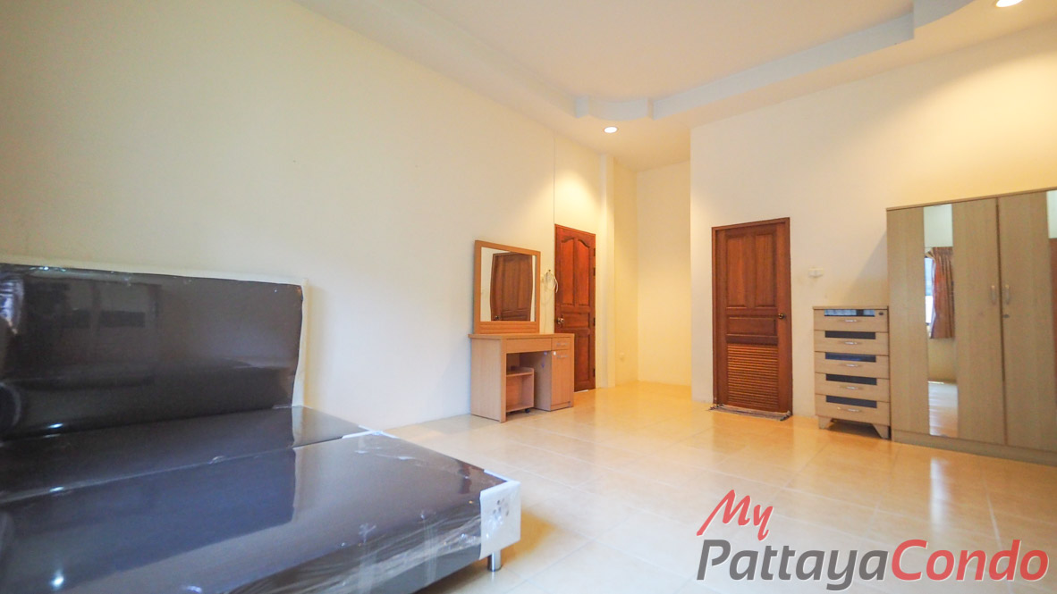SP Village 4 East Pattaya House For Sale - HESP4V01