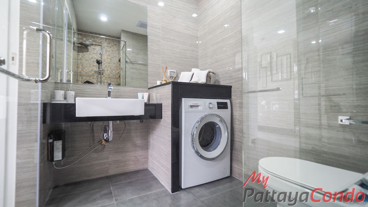 Siam Oriental Star Pattaya Condo For Sale - SOSP01