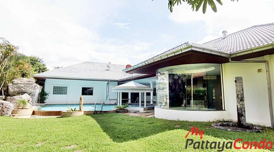 Swiss Paradise Village East Pattaya House For Sale - HESW01