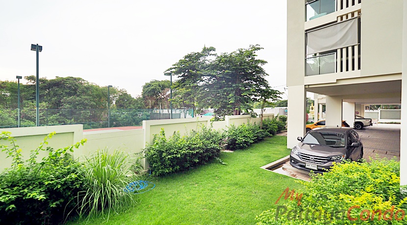 Elegance Cosy Beach Condo For Sale - ELEGA05