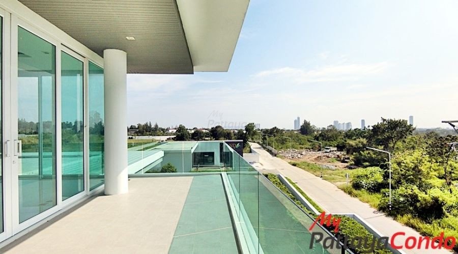 The Grand Paradise Villa East Pattaya Pool Villa For Sale - HEGPV01-10