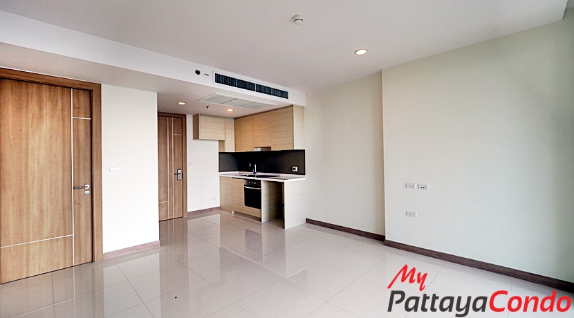 Riviera Wong Amat Condo For Sale - RW40-4