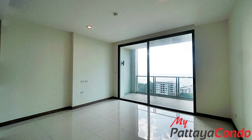 Riviera Wong Amat Condo For Sale - RW40