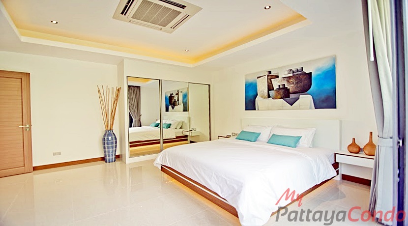 The Vineyard Phase 3 East Pattaya Pool Villa For Sale - HEVY301