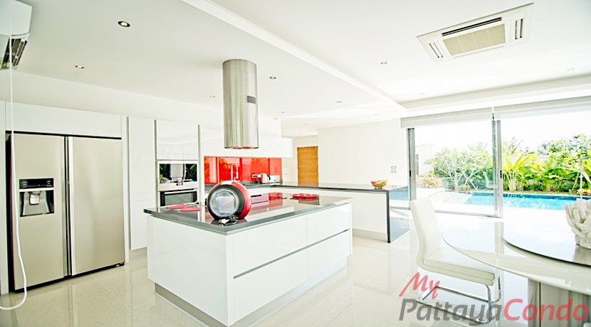 The Vineyard Phase 3 East Pattaya Pool Villa For Sale - HEVY301