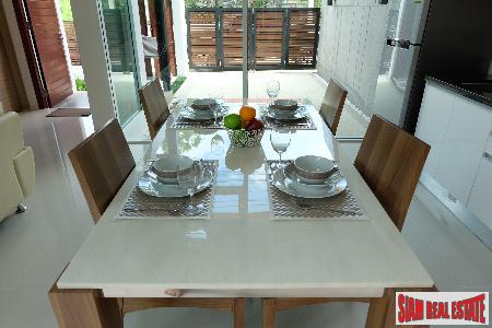Modern 2-Bedroom Townhouse with Private Pool in Rawai