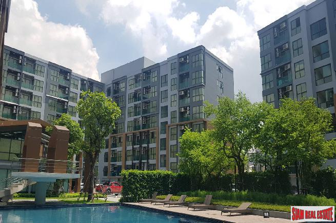 Ready to Move in Resort Style Low-Rise Condo next to Canal at Sukhumvit 50, BTS Onnut - 2 Bed Units - Up to 33% Discount and Full Furnished!-24
