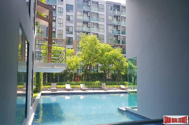 Ready to Move in Resort Style Low-Rise Condo next to Canal at Sukhumvit 50, BTS Onnut - 1 Bed Units - Up to 33% Discount and Full Furnished!-3