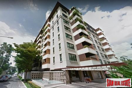 The Lanai Condo | Elegant Three Bedroom on Garden Floor in Chong Nonsi