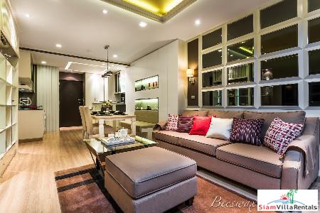 Skywalk Condo | Fantastic City Views from this Contemporary Two Bedroom Condo in Phra Khanong
