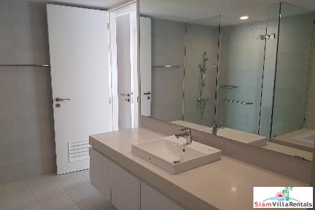 Azure Sukhumvit 39 | Bright and Airy Two Bedroom Condo for Rent on Sukhumvit 39-14