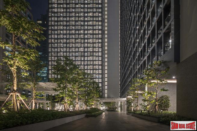 Completed Superior Condos in this New High-Rise within an Urban Oasis at BTS Ploenchit - One Bed Units - 20% Discount!-0