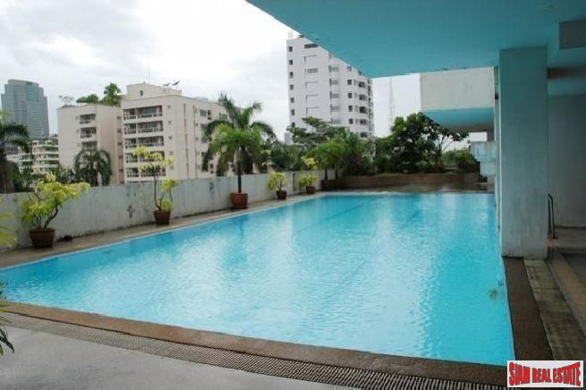 Bann Prompong Condo | Beautiful 2 Bed Condo near Phetchaburi Road and BTS Phrom Pong, Sukhumvit 39-24