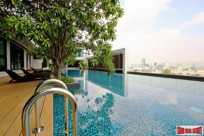 New Completed High Rise Modern Condo at Tao Poon, Bang Sue - Two Bed Units - 35% Discount!-1