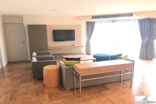 Bangkok Garden | Extra Large Three Bedroom Service Apartment for Rent in Chong Nonsi
