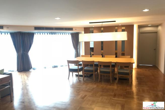 Bangkok Garden | Extra Large Three Bedroom Service Apartment for Rent in Chong Nonsi