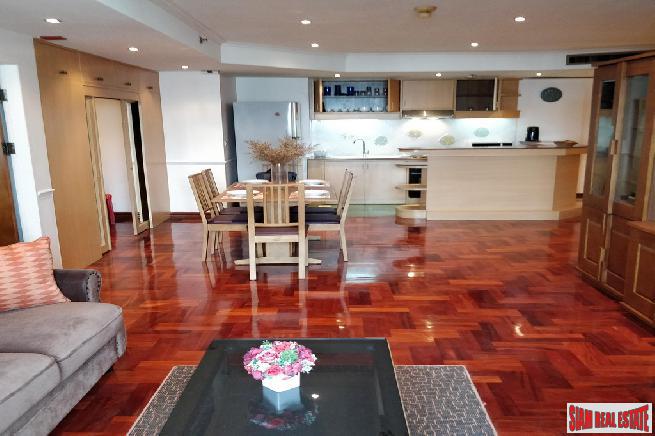 Las Colinas | Exceptional 2 Bed Condo at Asoke, only 150 metres to BTS/MRT-17