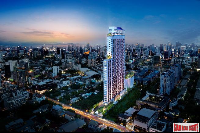 Newly Completed High-Rise Condo with Excellent Facilities at the Popular area of Ekkamai by Top Developer - 1 Bed Units-0
