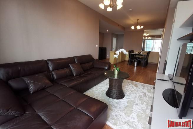 Supalai River Place Condominium | Two Bedroom Corner Unit with Amazing City and Chao Phraya River Views at Krung Thonburi-12