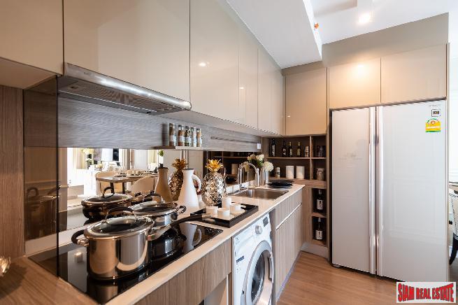 Newly Completed High-Rise Condo next to Chatuchak Park, BTS Saphan Khwai - Two Bed Units-7