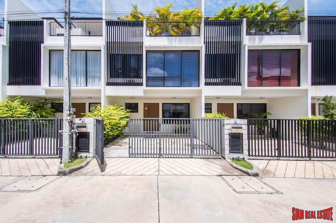 Laguna Park Phuket Townhome | Lush Tropical Garden Views from this Three Bedroom Townhome