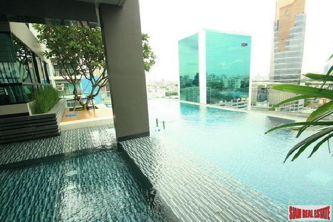 The Vertical Aree by Sansiri | Beautiful Fully Decorated Condominium in Ari - 300m. from BTS-17
