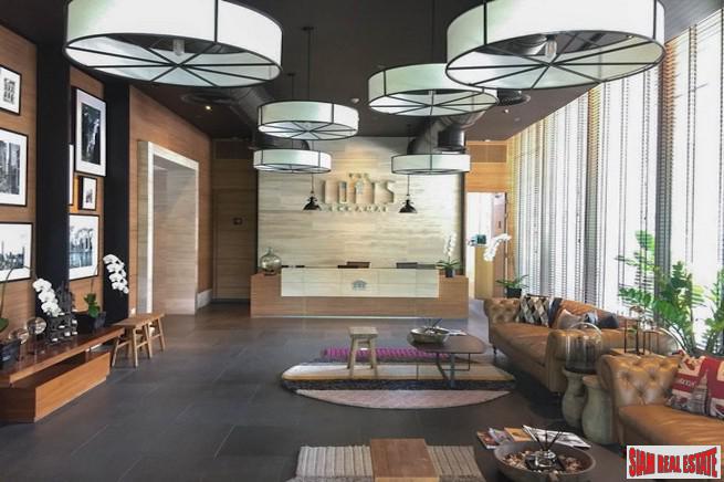 The Lofts Ekkamai | New Furnished One Bedroom for Sale Near BTS Ekkamai-2