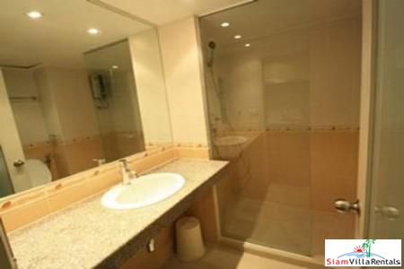 Raintree Villa | Studio Condo for Sale in Tropical Surroundings at Sukhumvit 53, Thong Lor-2
