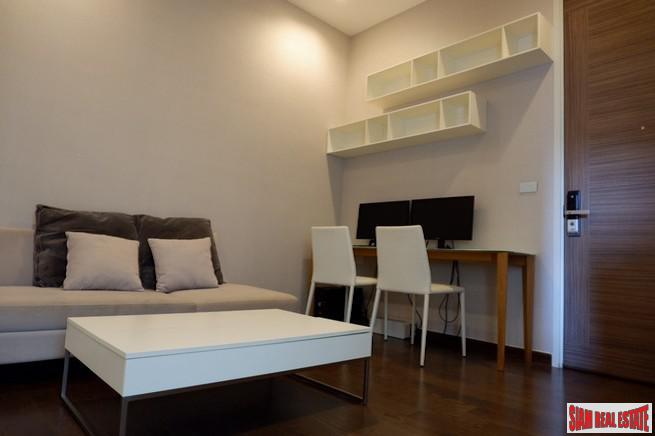 Q Asoke | Cozy Rare Studio Unit for Sale with Pool & City Views in Petchaburi-12