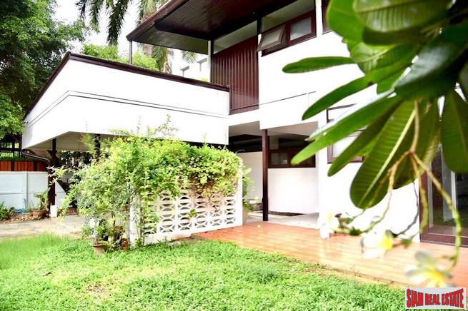 Three Bedroom Stand Alone House for Rent Five Minutes from BTS Thong Lo - Pet Friendly & Large Garden!-0