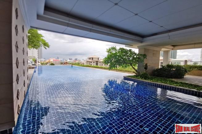 Flexi Sathorn - Charoennakorn
