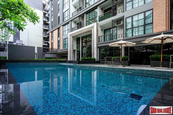 Ready to Move in Luxury Low-Rise Condo at Soi Langsuan, 250 Metres to BTS Chidlom, Lumphini - 2 Bed Units - Only 2 Units Left!