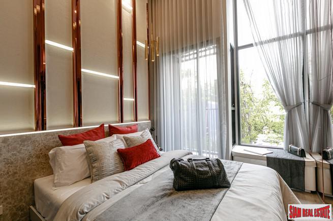 Hot New Luxury High-Rise Condo at the New Central Business District next to MRT Huai Khwang - 1 Bed Units - Free Full Furniture and Discount!-22