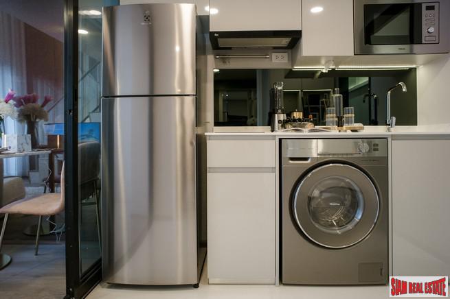 Hot New Luxury High-Rise Condo at the New Central Business District next to MRT Huai Khwang - 1 Bed Units - Free Full Furniture and Discount!-25
