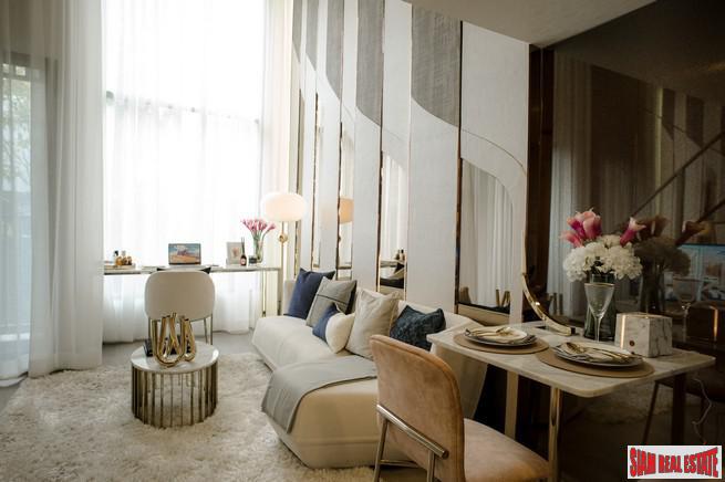 Hot New Luxury High-Rise Condo at the New Central Business District next to MRT Huai Khwang - 1 Bed Units - Free Full Furniture and Discount!-26
