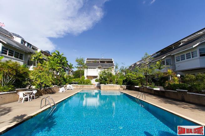 Prompak Place | Spacious Four Storey Three Bedroom House for Sale in the Heart of Thong Lo