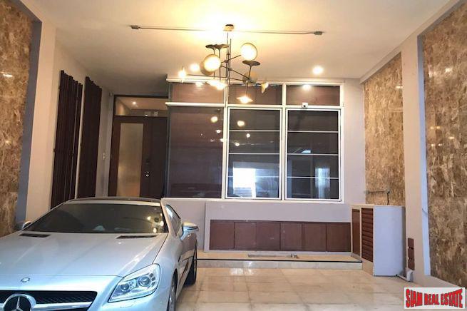 Prompak Place | Spacious Four Storey Three Bedroom House for Sale in the Heart of Thong Lo-13