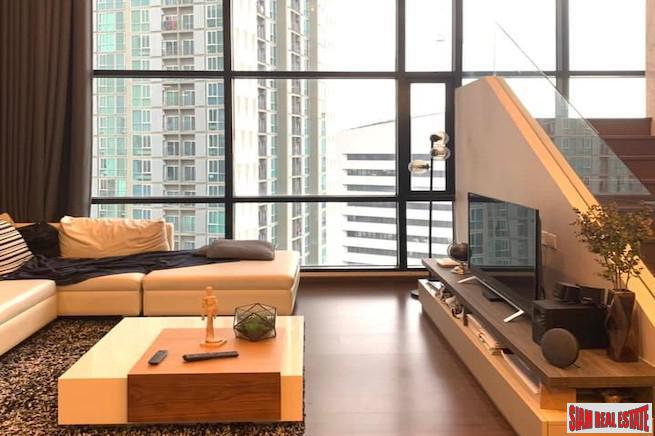 Ivy Ampio Condominium | Elegant Three Bedroom Duplex for Sale on Fantastic Ratchadapisek Road