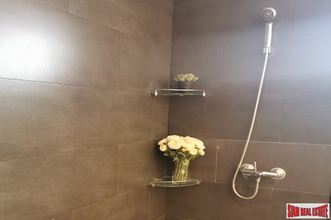 Las Colinas | Elegant & Spacious Two Bedroom Condo for Rent in Asoke-8