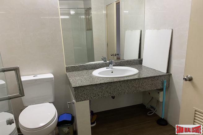 Baan Sukhumvit 36 | Large Two Bedroom Condo for Sale in Thong Lo with Unblocked City Views-18